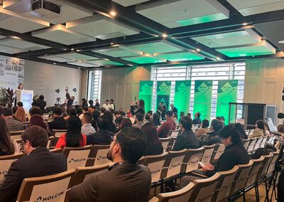 CCCS Conferencia con traducción simultánea